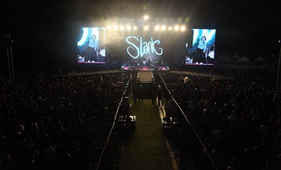 Konser HUT 39 tahun Slank