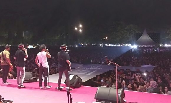 NgeSlank Di Konser Sulteng Emas