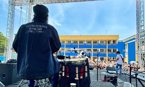 Slank Di Pensi Sekolah Pilar Indonesia